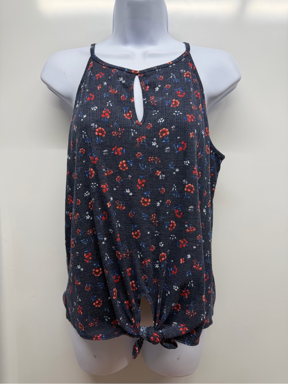 cha cha vente Floral Keyhole Tie-Front Tank